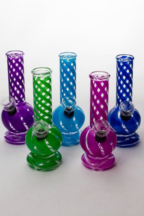6″ hollow base glass water bong