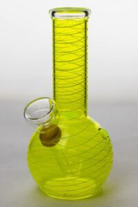 6″ glass water bong