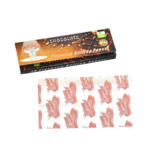Hornet Chocolate Flavored Rolling Paper Box of 50 Booklets/2500 sheets