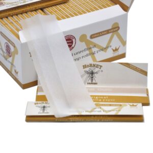 Hornet Kingsize Rolling Paper Box of 50 Booklets/1600 sheets
