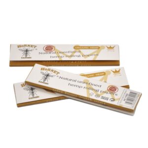 Hornet Kingsize Rolling Paper Box of 50 Booklets/1600 sheets